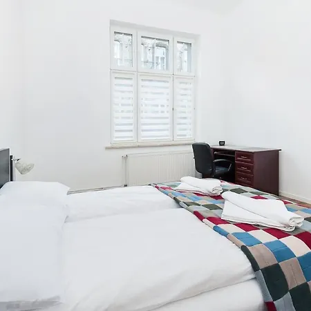 Wrzesinska, Sun & Snow * Krakow