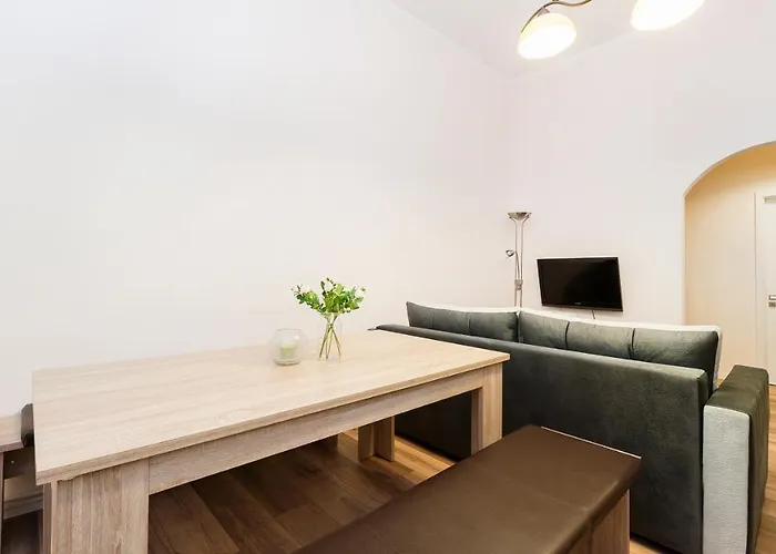 Wrzesinska, Sun & Snow * Krakow