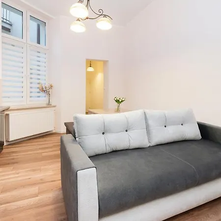 Wrzesinska, Sun & Snow