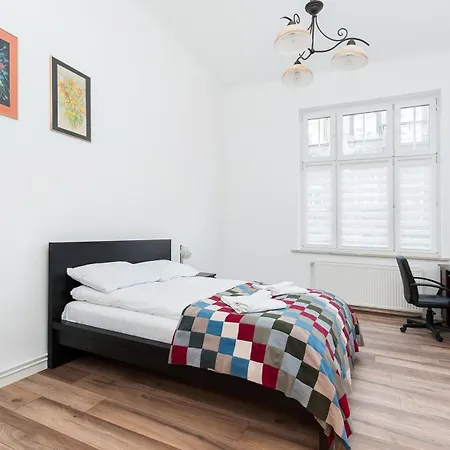 Wrzesinska, Sun & Snow