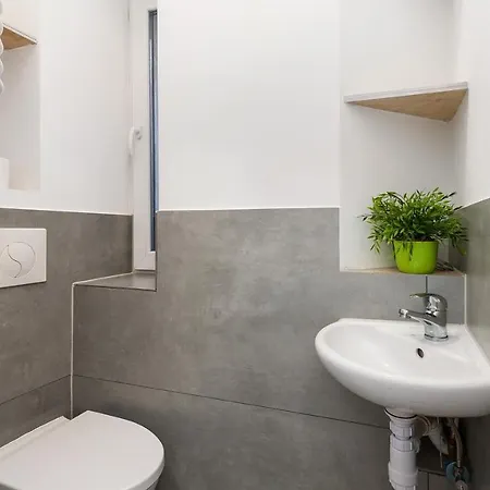 Wrzesinska, Sun & Snow